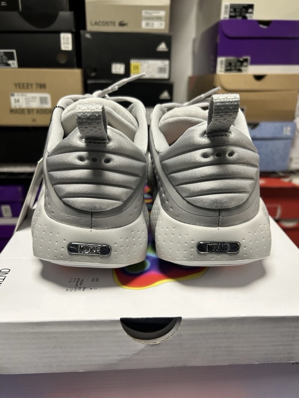 ***FIT SNUG*** Men's Size 9.5 Nike Mind 002 Light Smoke Grey Sneakers - Picture 3 of 6